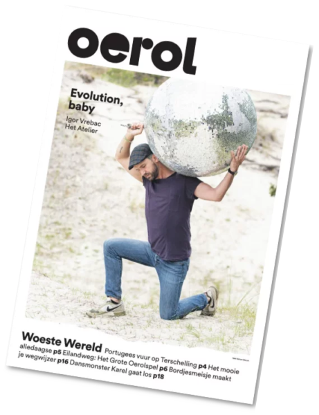 Voorblad van een Oerol krant waarin een man de wereld op zijn schouders draagt.