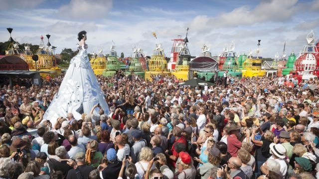 Oerol 2014 openingsact Tryater - IIsfoarstin