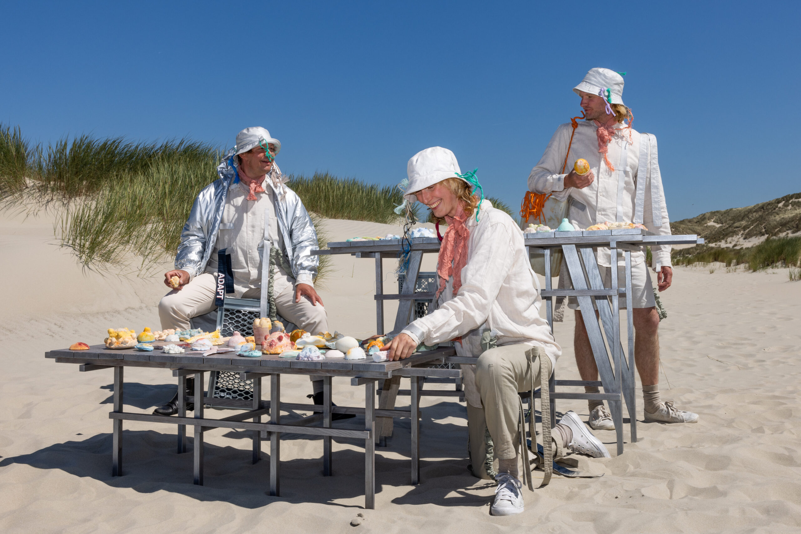 Onkruidenier op het strand
