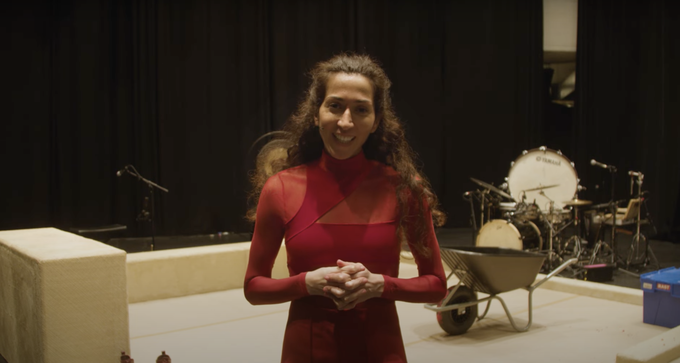 All-in arrangement met Ayşegül Karaca