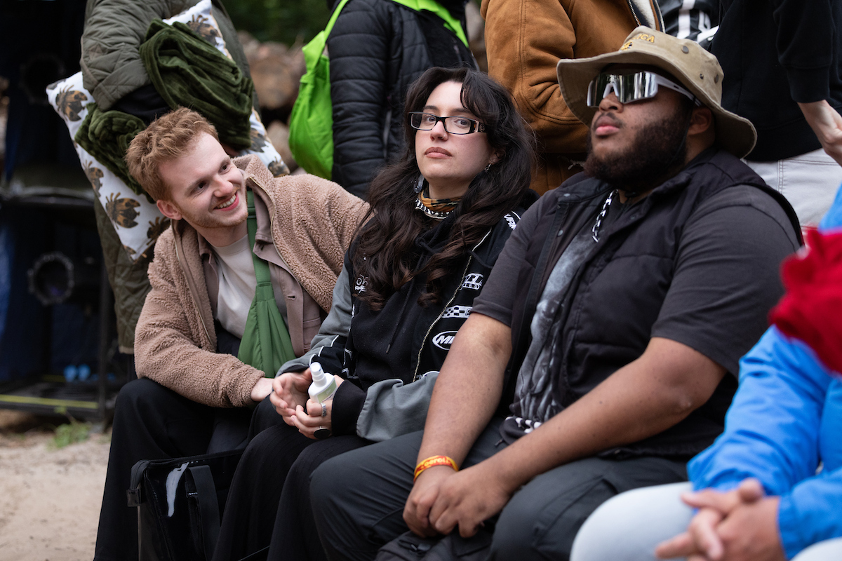 Mobil&Voorsluis betrekken het Oerol-publiek geheel des straattheaters