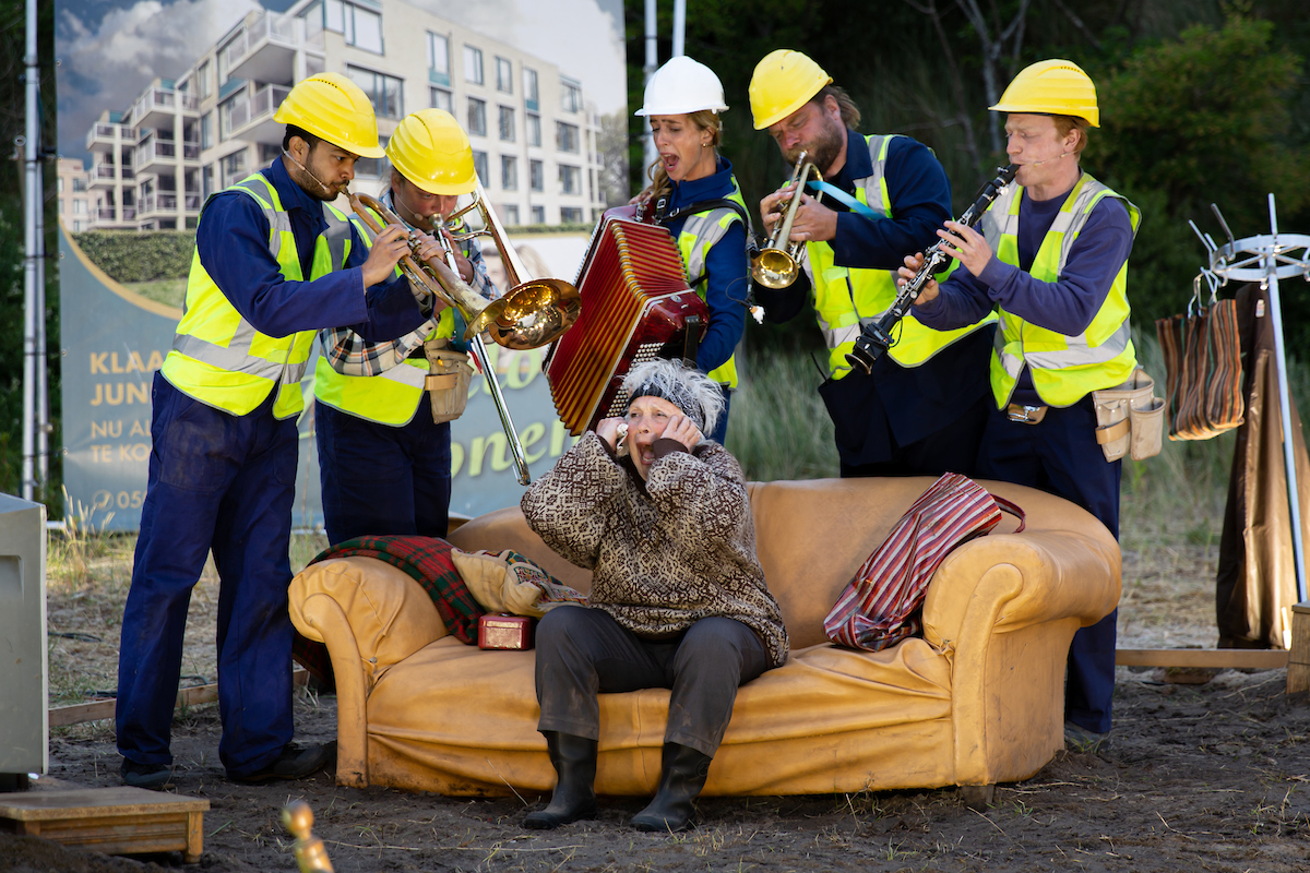 Permits, gamerules and safety