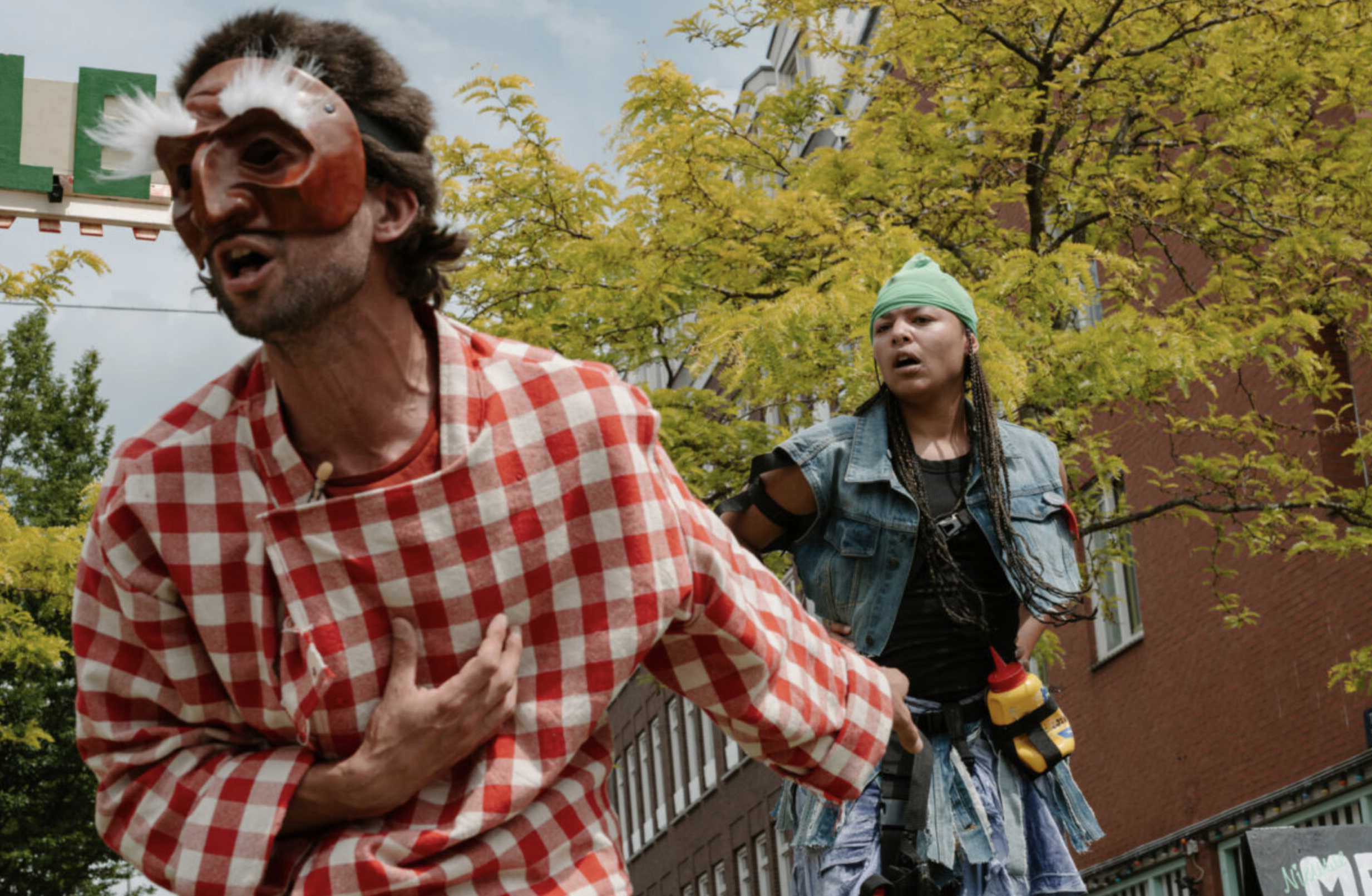 Met commedia dell’arte gaat het Markttheater greenwashing te lijf