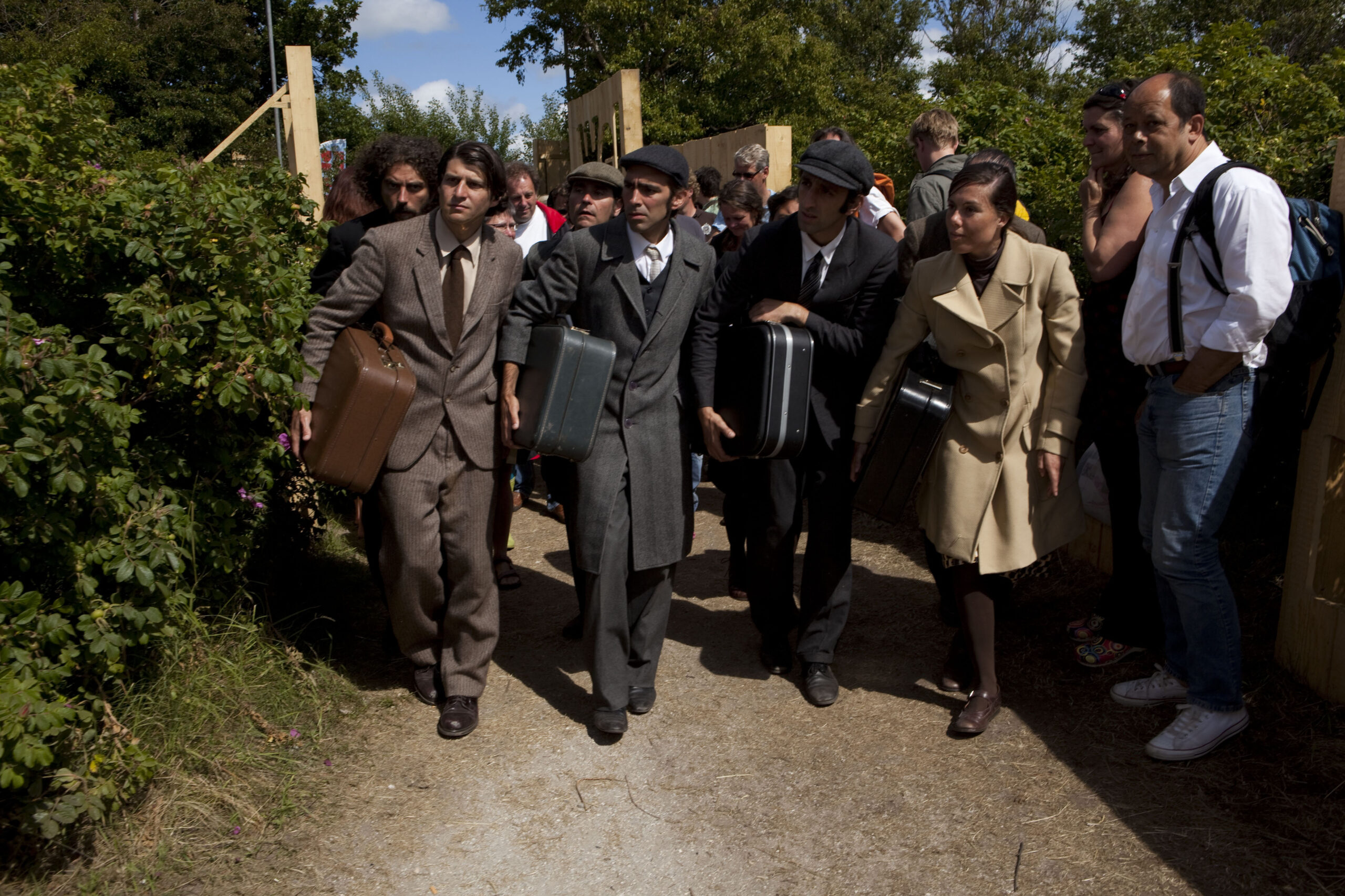 Catalan makers Fadunito and Kamchàtka on Terschelling for Werkplaats residency